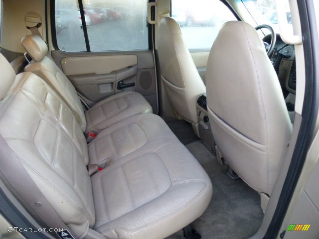 Medium Parchment Interior 2002 Ford Explorer XLT 4x4 Photo #76146770