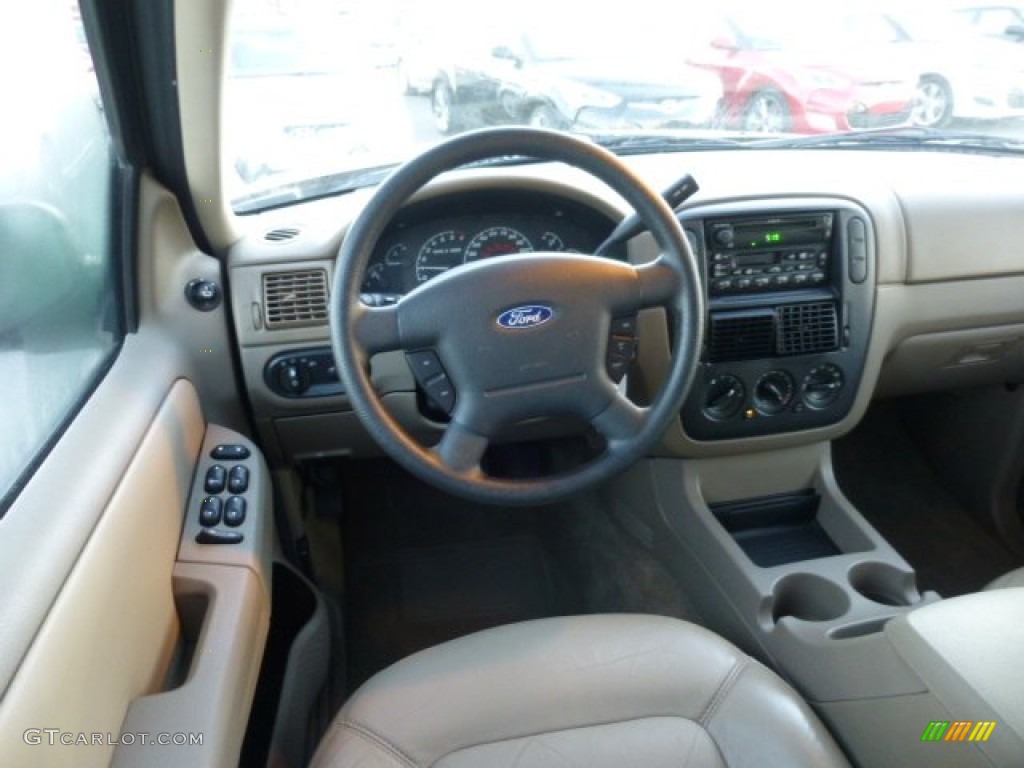 2002 Ford Explorer XLT 4x4 Dashboard Photos