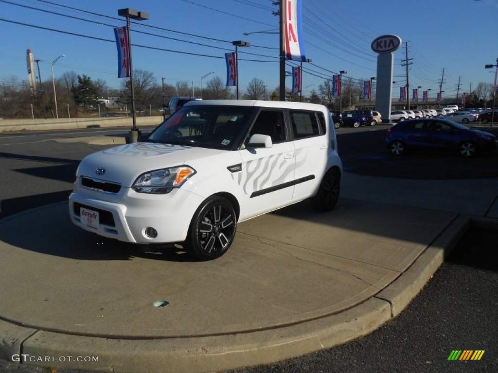 2011 Soul Ghost Special Edition - Clear White / Black Leather photo #1