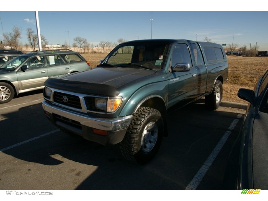 1996 Tacoma V6 Extended Cab 4x4 - Evergreen Pearl / Beige photo #4