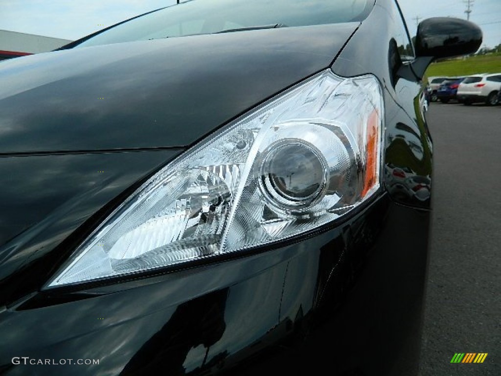 2012 Prius v Three Hybrid - Black / Dark Gray photo #9