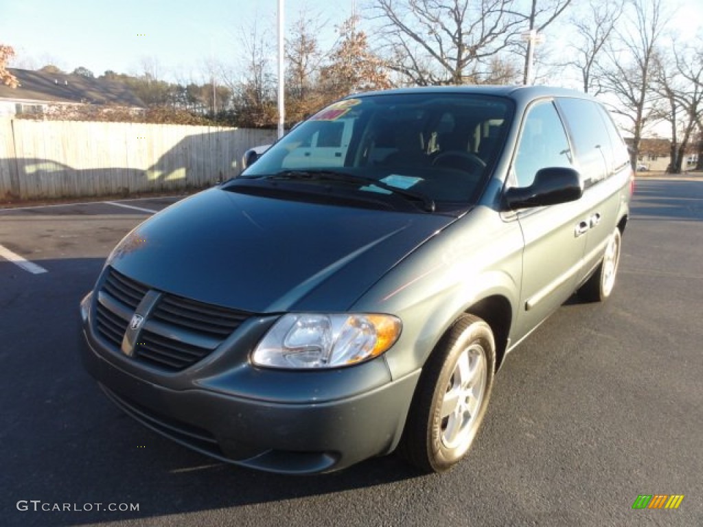 Magnesium Green Pearl Dodge Caravan