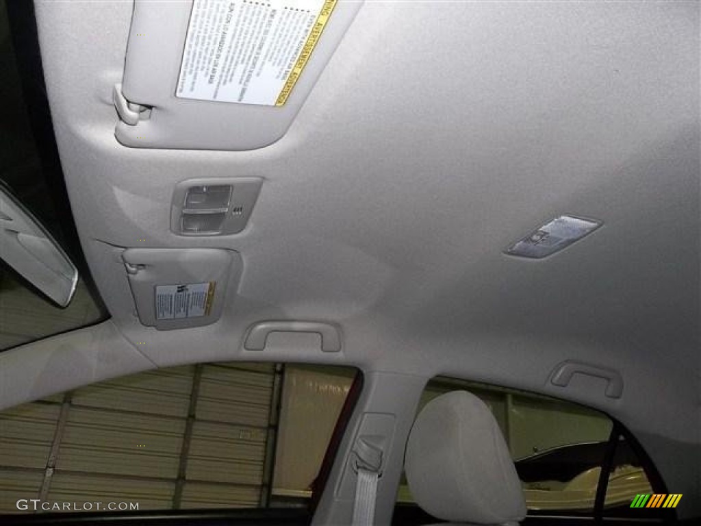 2012 Corolla LE - Barcelona Red Metallic / Ash photo #16