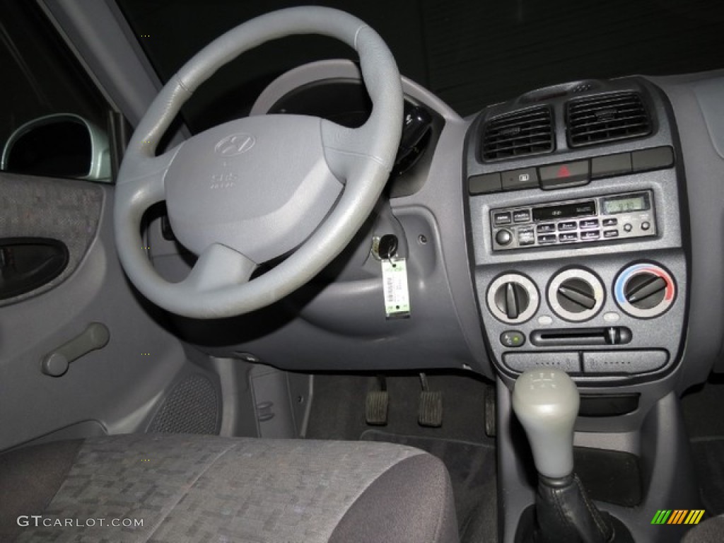 2005 Accent GLS Coupe - Silver Mist / Gray photo #18