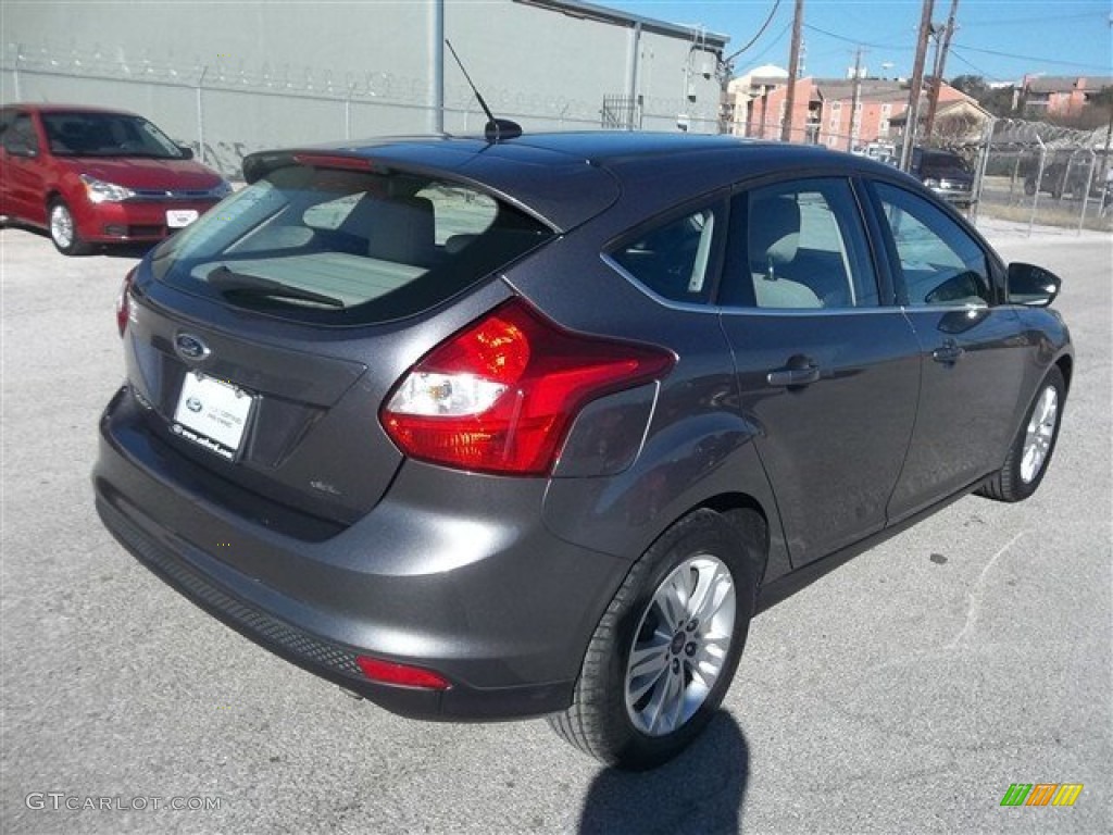 2012 Focus SEL 5-Door - Sterling Grey Metallic / Stone photo #7