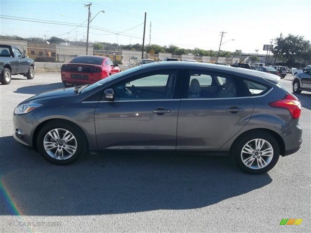 2012 Focus SEL 5-Door - Sterling Grey Metallic / Stone photo #13