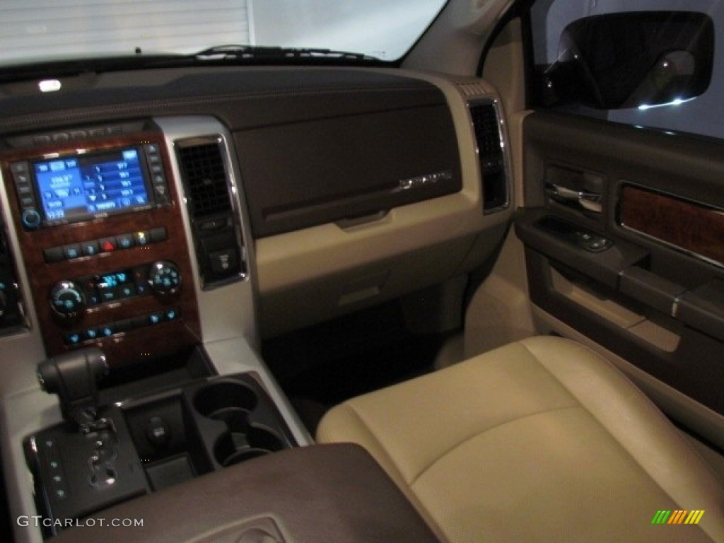 2011 Ram 1500 Laramie Crew Cab 4x4 - Saddle Brown Pearl / Light Pebble Beige/Bark Brown photo #19