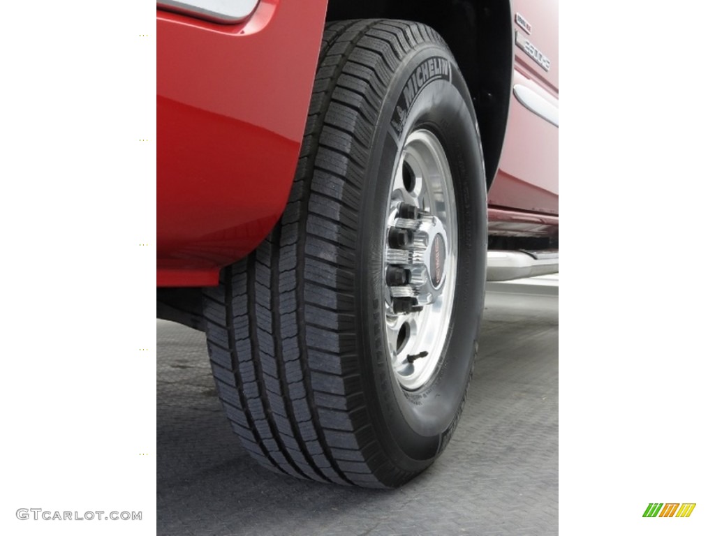 2006 Sierra 2500HD SL Crew Cab - Fire Red / Dark Pewter photo #25