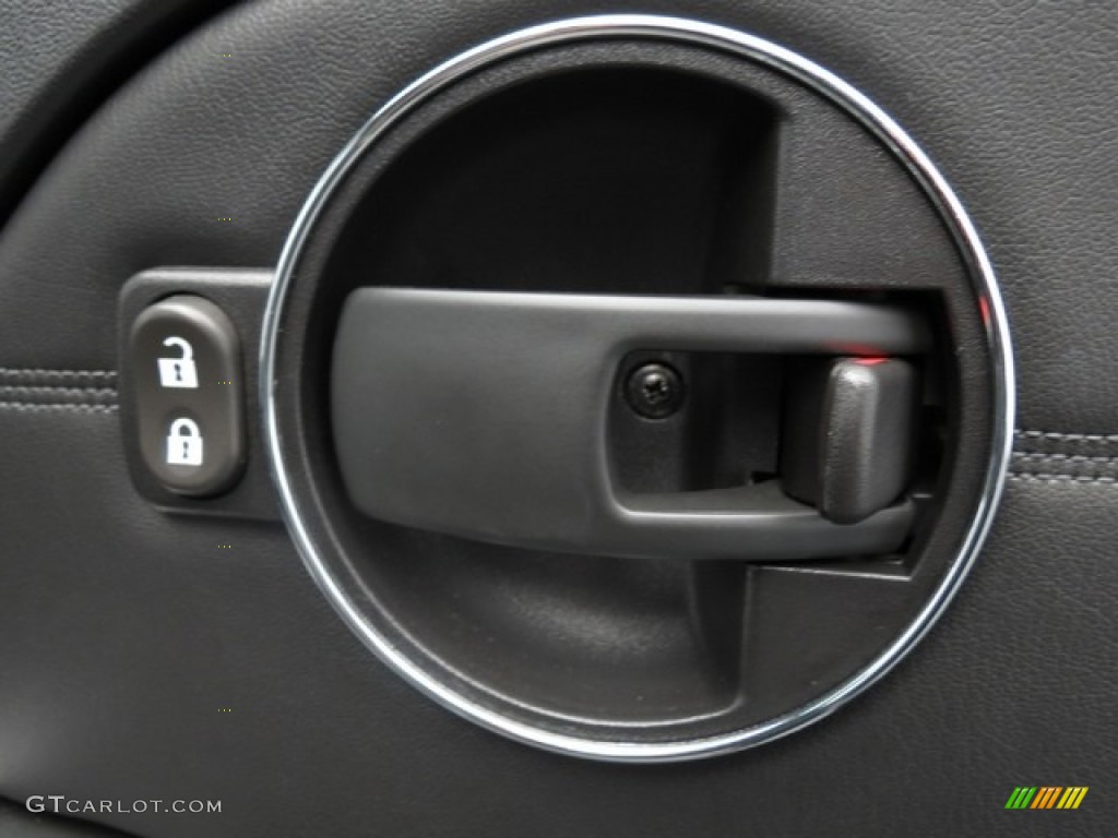 2008 Pontiac Torrent Standard Torrent Model Controls Photo #76171658
