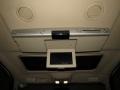 White Suede Metallic - Navigator Luxury Photo No. 20
