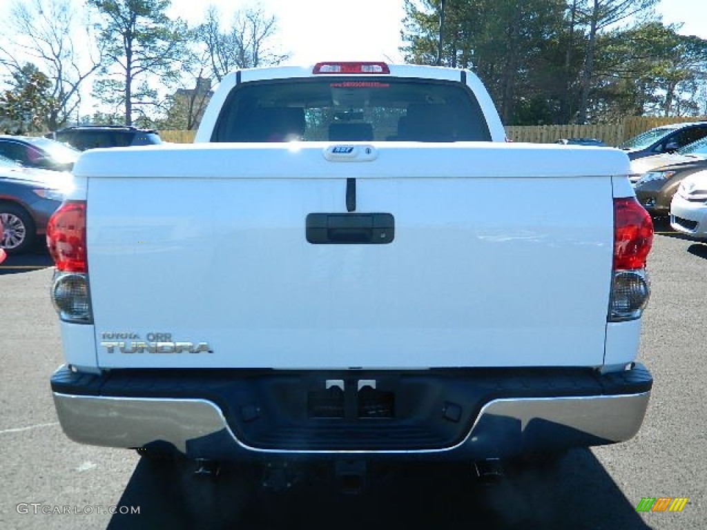 2007 Tundra SR5 CrewMax - Super White / Graphite Gray photo #4