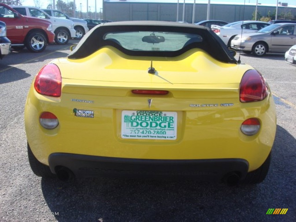 2007 Solstice GXP Roadster - Mean Yellow / Ebony photo #4