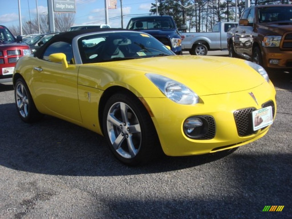 2007 Solstice GXP Roadster - Mean Yellow / Ebony photo #6