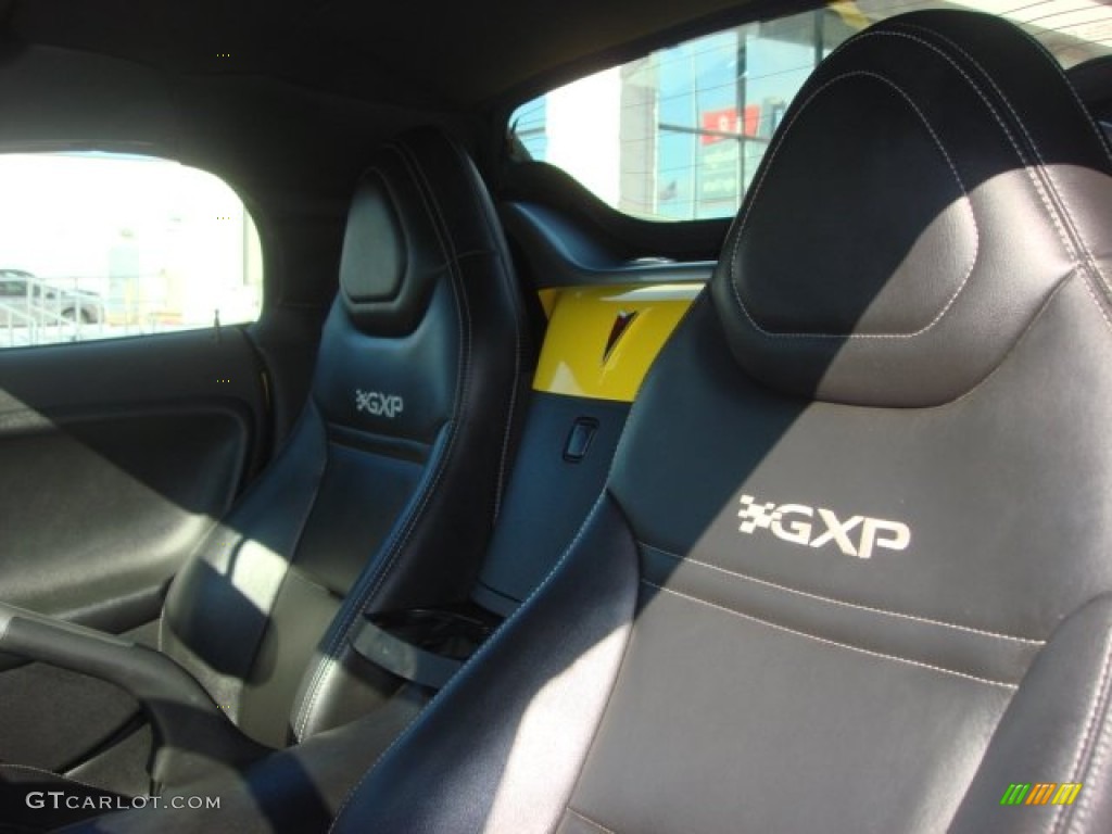 2007 Solstice GXP Roadster - Mean Yellow / Ebony photo #9