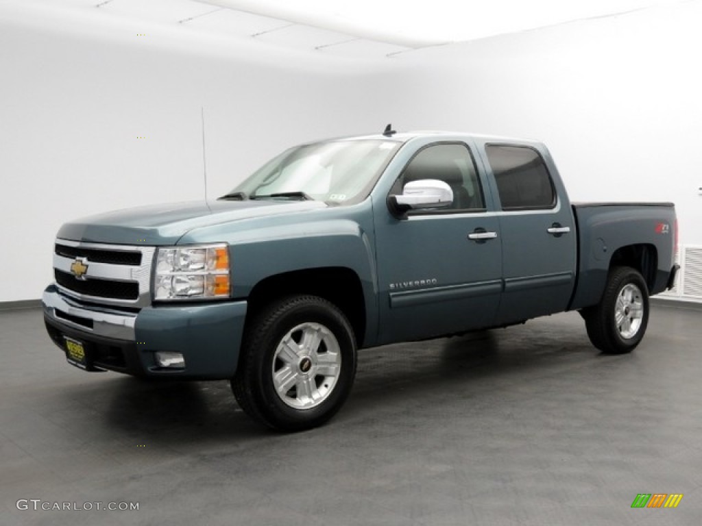 Blue Granite Metallic 2010 Chevrolet Silverado 1500 LT Crew Cab 4x4 Exterior Photo #76176596