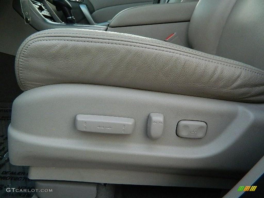 2010 RDX Technology - White Diamond Pearl / Taupe photo #18