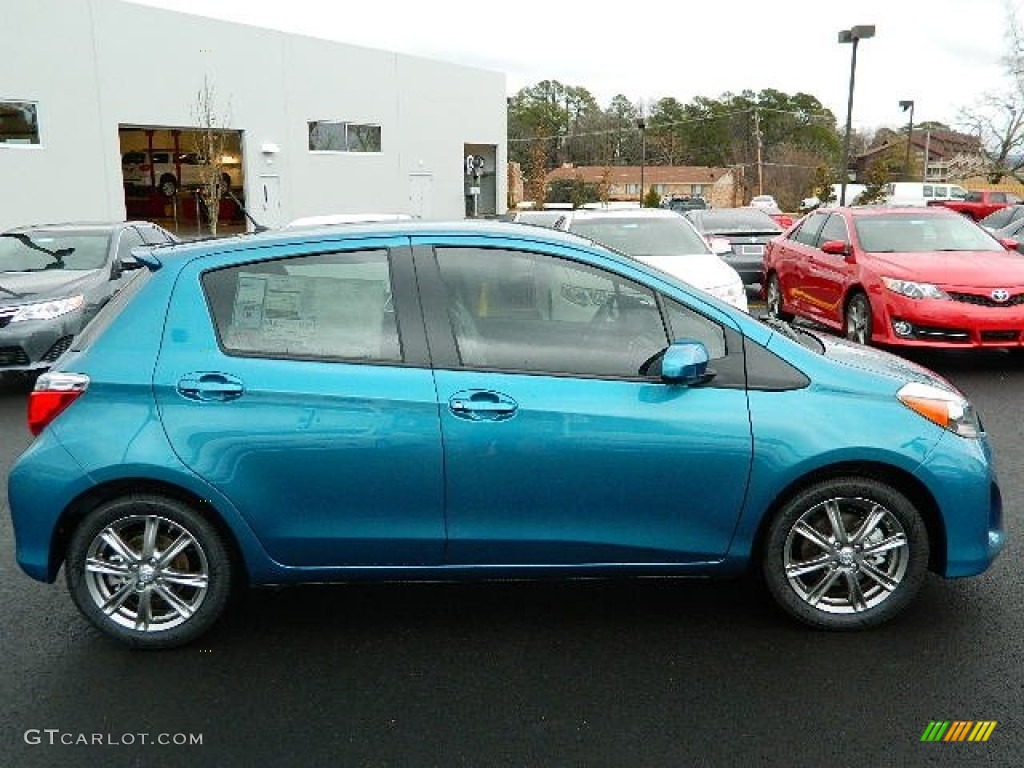 Lagoon Blue Mica 2013 Toyota Yaris SE 5 Door Exterior Photo #76179279