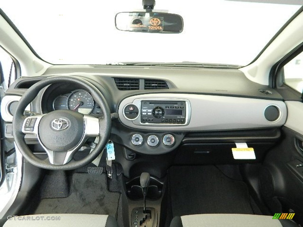 2013 Toyota Yaris LE 3 Door Ash Dashboard Photo #76179674