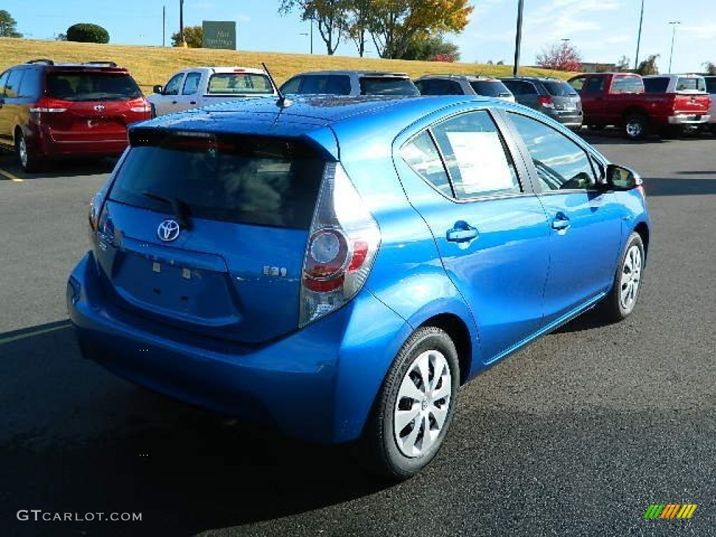 2012 Prius c Hybrid Two - Blue Streak Metallic / Light Blue Gray/Black photo #3