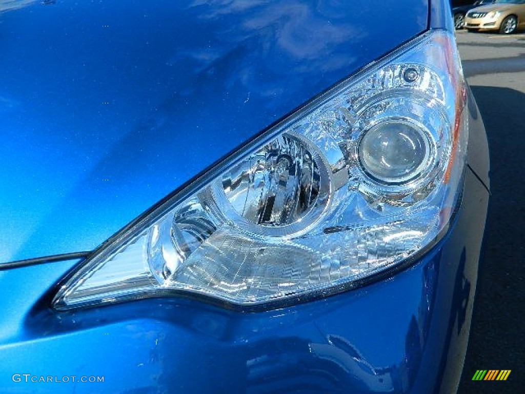 2012 Prius c Hybrid Two - Blue Streak Metallic / Light Blue Gray/Black photo #9