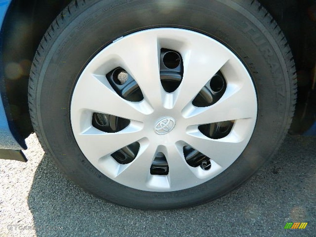 2012 Toyota Prius c Hybrid Two Wheel Photos