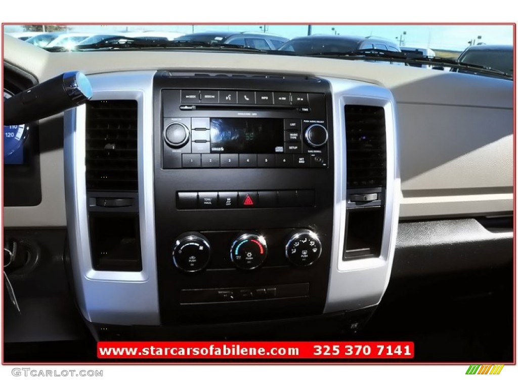 2011 Ram 1500 Lone Star Quad Cab - Bright Silver Metallic / Dark Slate Gray/Medium Graystone photo #34