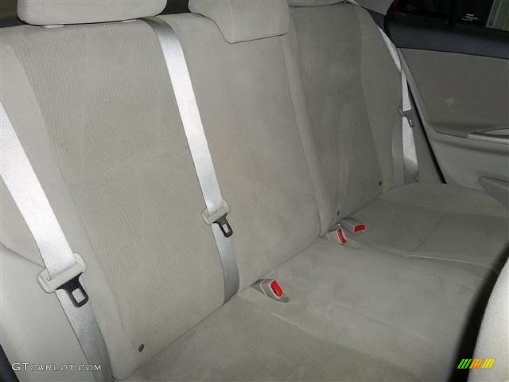 2012 Corolla LE - Barcelona Red Metallic / Ash photo #20