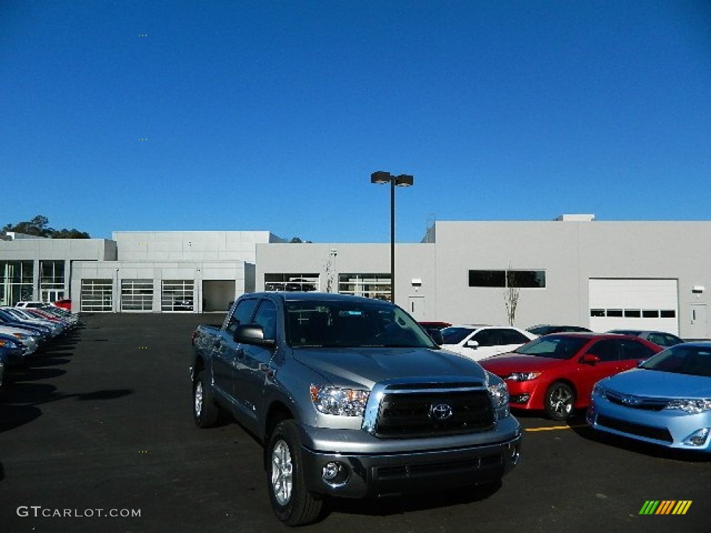 2013 Tundra CrewMax 4x4 - Silver Sky Metallic / Graphite photo #1