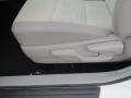 Super White - Camry LE Photo No. 32