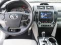 Super White - Camry LE Photo No. 33