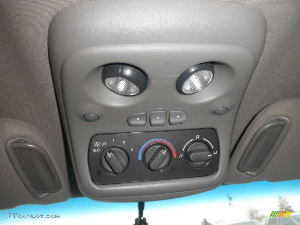 2000 Suburban 2500 LS 4x4 - Onyx Black / Medium Gray photo #14