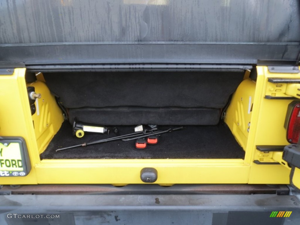 2004 Wrangler X 4x4 - Solar Yellow / Dark Slate Gray photo #27
