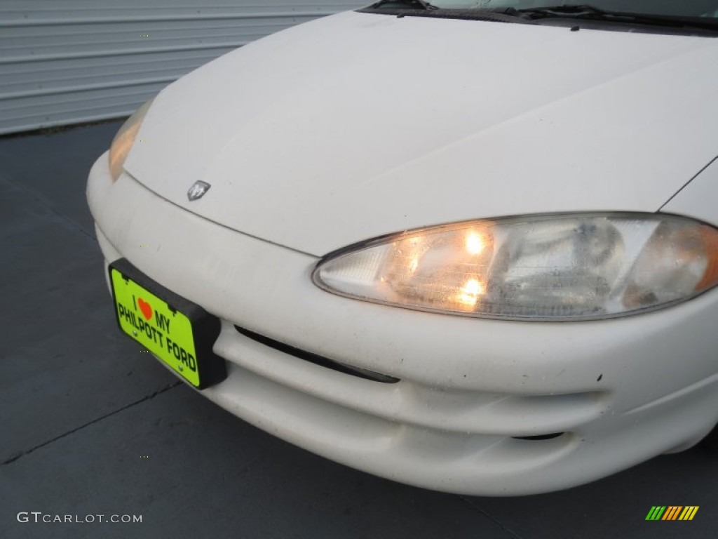 2002 Intrepid SE - Stone White / Dark Slate Gray photo #9