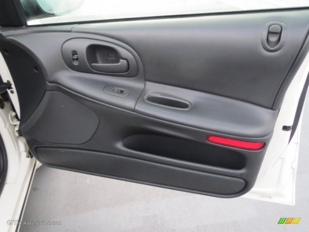 2002 Intrepid SE - Stone White / Dark Slate Gray photo #21