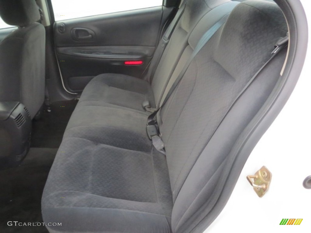 2002 Intrepid SE - Stone White / Dark Slate Gray photo #27