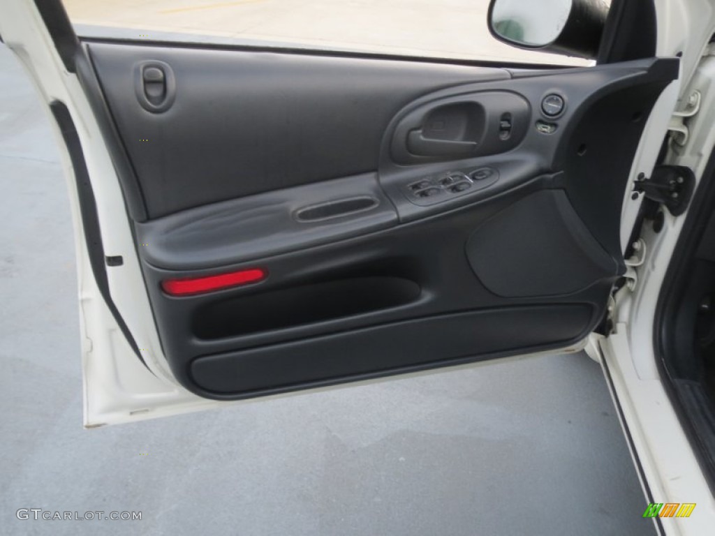 2002 Intrepid SE - Stone White / Dark Slate Gray photo #28