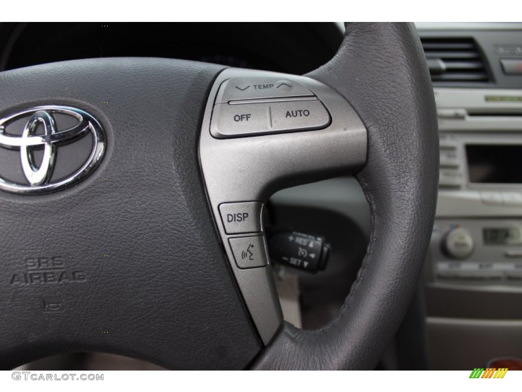 2010 Toyota Camry XLE Controls Photo #76192058