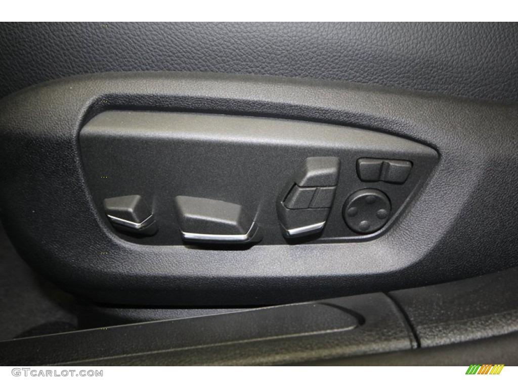2013 7 Series 740i Sedan - Black Sapphire Metallic / Black photo #15