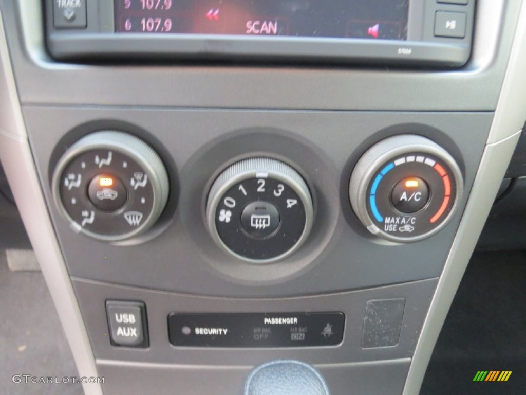 2013 Toyota Corolla S Controls Photo #76194760