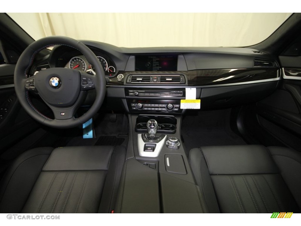 2013 BMW M5 Sedan Black Dashboard Photo #76195243