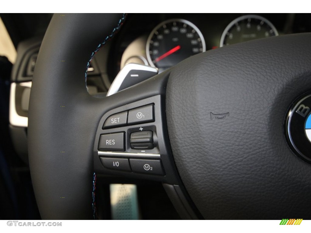 2013 BMW M5 Sedan Controls Photo #76195553