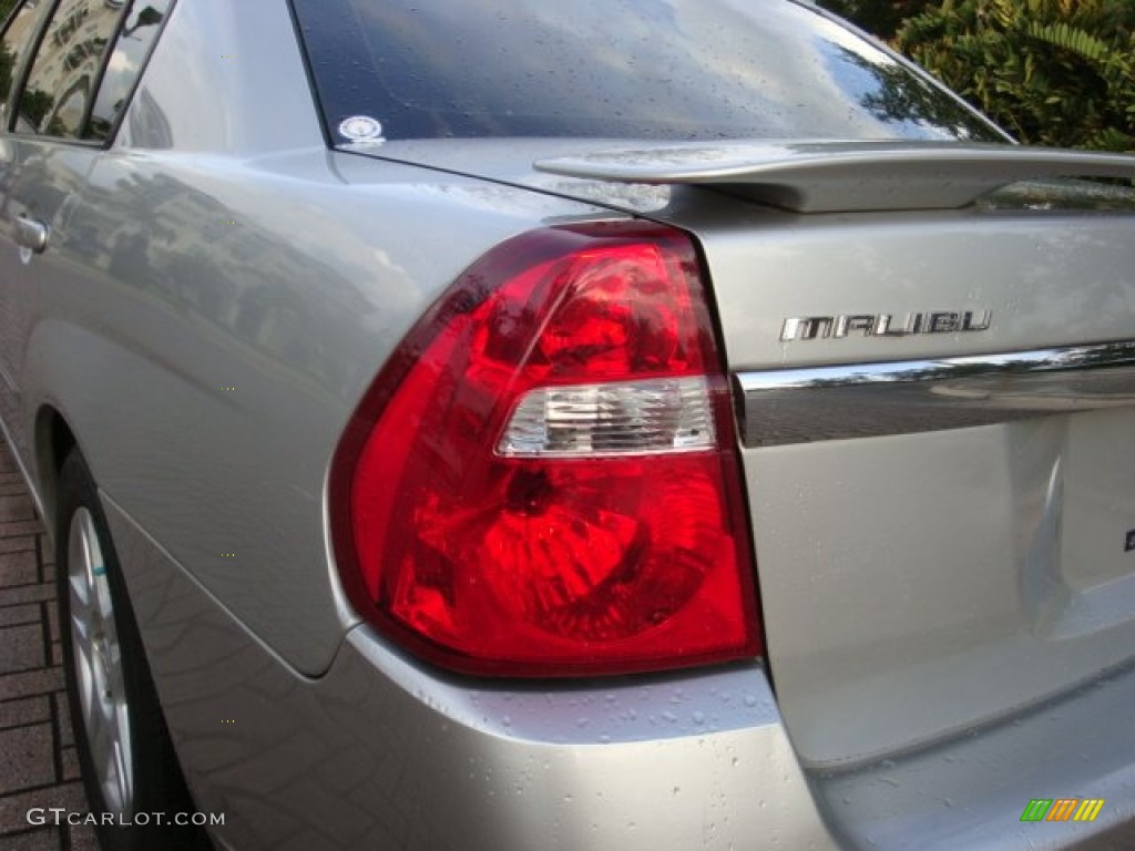 2006 Malibu LT V6 Sedan - Silverstone Metallic / Titanium Gray photo #11