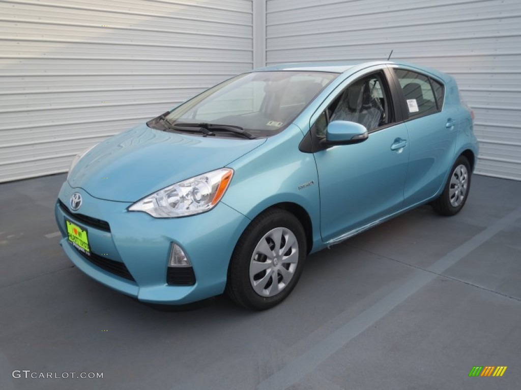 2012 Toyota Prius c Hybrid One Exterior Photos