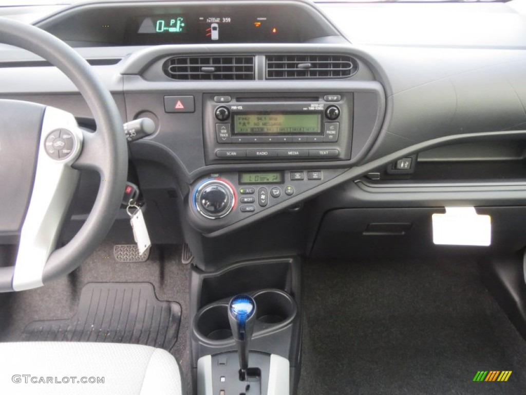 2012 Toyota Prius c Hybrid One Dashboard Photos