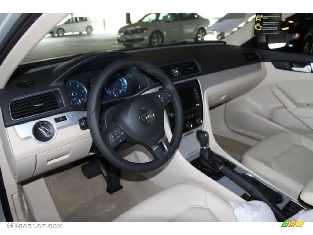Cornsilk Beige Interior 2013 Volkswagen Passat TDI SE Photo #76203050