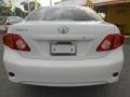Super White - Corolla  Photo No. 6