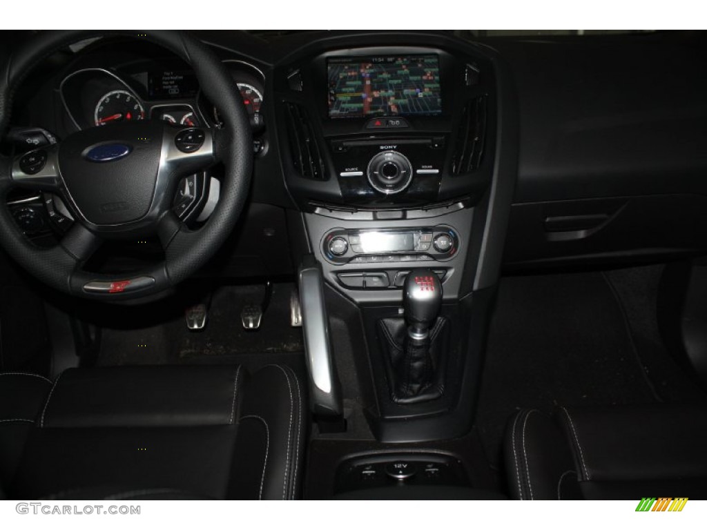 2013 Focus ST Hatchback - Tuxedo Black / ST Charcoal Black Full-Leather Recaro Seats photo #32