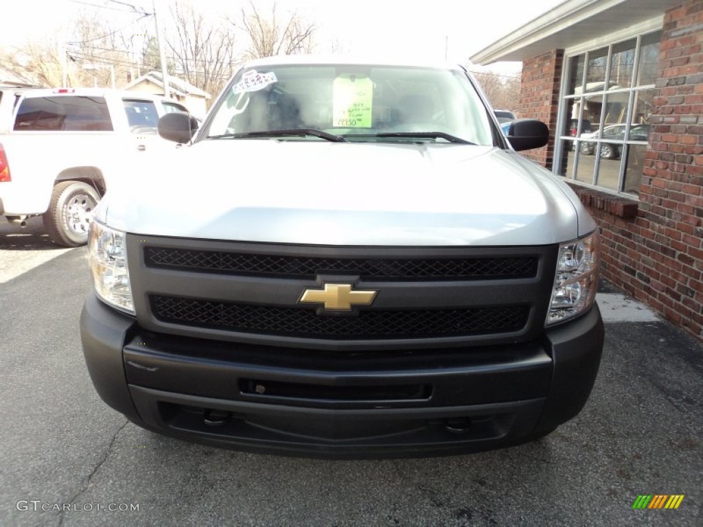 2011 Silverado 1500 Regular Cab 4x4 - Sheer Silver Metallic / Dark Titanium photo #18