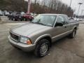 2001 Pewter Metallic GMC Sonoma SL Extended Cab 4x4  photo #4