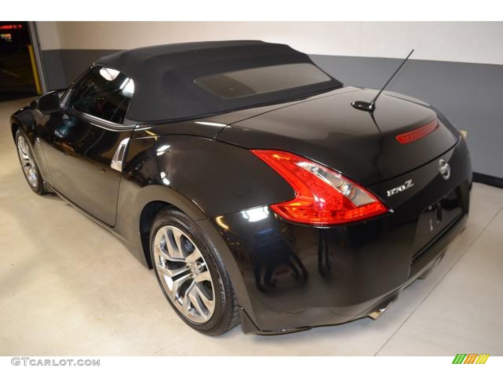 2010 370Z Touring Roadster - Magnetic Black / Gray Leather photo #6